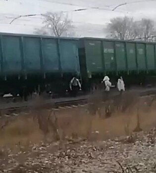 В Вятских Полянах жители домов на Кооперативной ежедневно рискуют погибнуть под колесам поезда